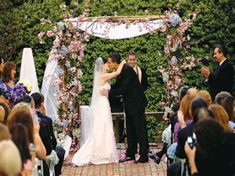 Garden Wedding Ideas for Beautiful Wedding Photography