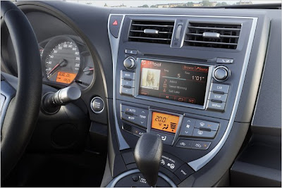 Toyota Verso-S: New Minivan start in March 2011 interior