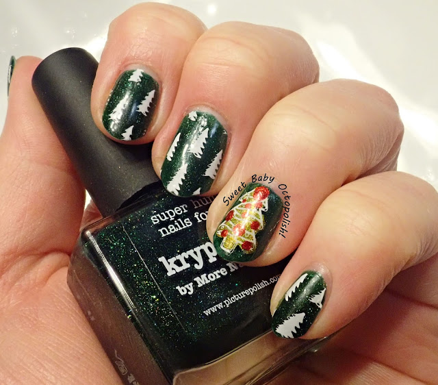 Holiday Christmas Tree mani