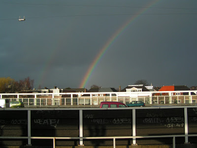 Regenboog genomen op station Voorburg, copyright H.W. de Nijs, Utrecht, Netherlands