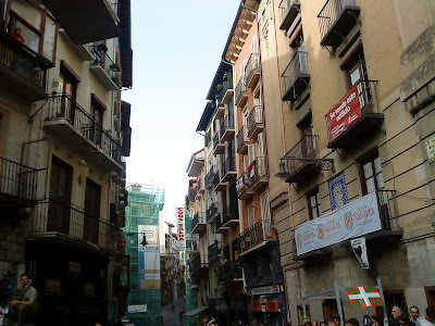 Streets of the Old Town of Pamplona / Callejuelas de Pamplona / Rúas de Pamplona / Author: E.V.Pita 2012