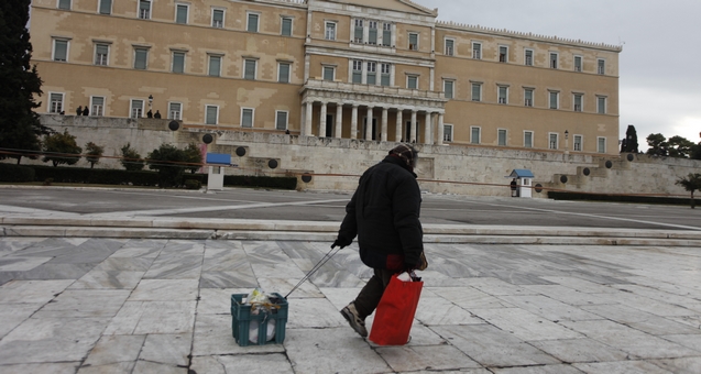 Ανατρέπονται εκ βάθρων οι ζωές των Ελλήνων 