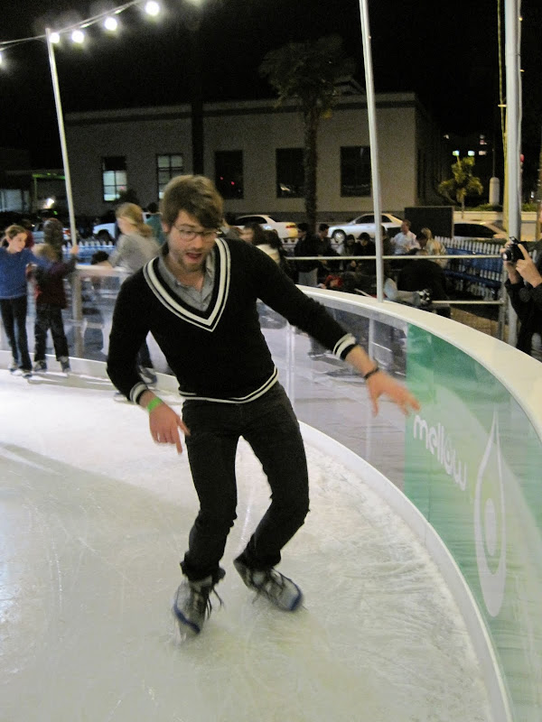 how to ice skate backwards. Matthew tried to skate backwards and do some fancy moves but he ended up 