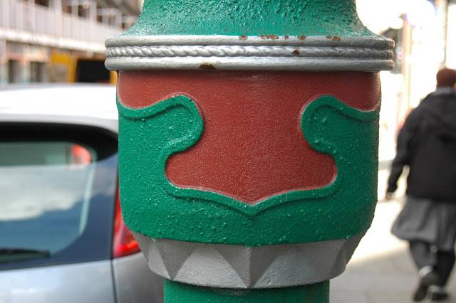 Banglatown lamppost