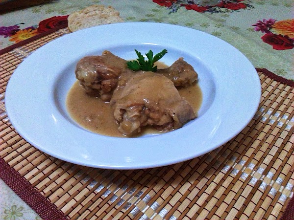 POLLO CON SALSA DE ALMENDRA