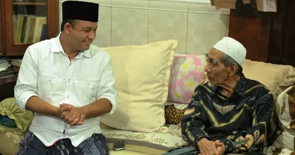 Anwar untuk riyadhoh agar Anies menang di Pilgub DKI Jakarta  Ketika Mbah Moen Minta Anies Selalu Bersabar, Jangan Melawan