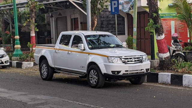 Tata Xenon XT