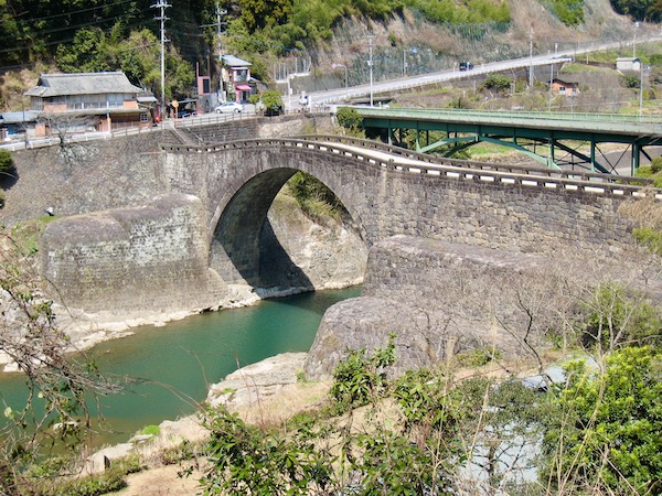 霊台橋