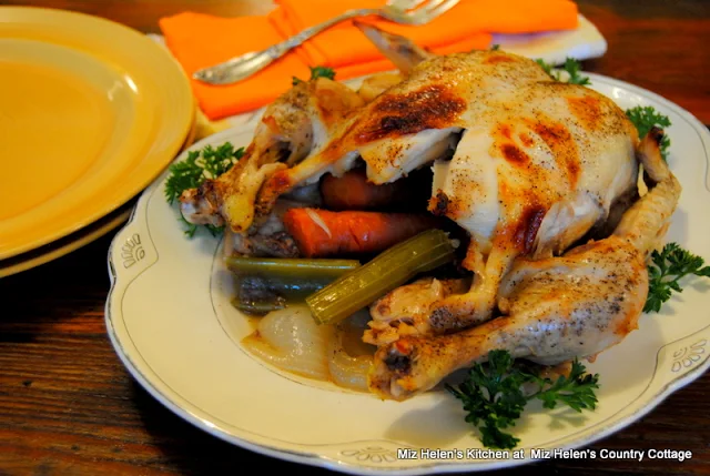 Honey Baked Chicken at Miz Helen's Country Cottage