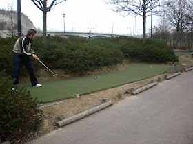 9-Hole Putting course at Bluewater Shopping Centre in Kent