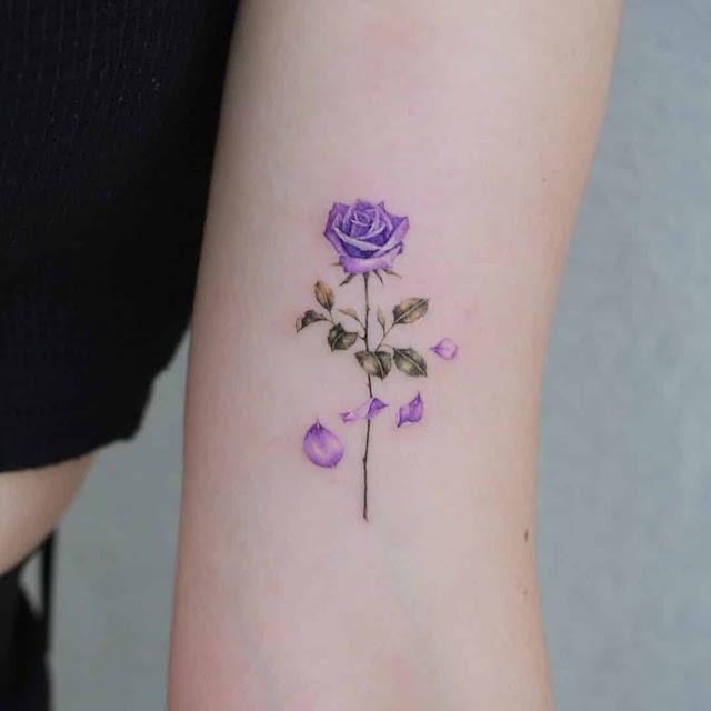 Mini tatuagens femininas - 100 ideias para deixar vocês inspiradas