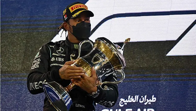 Lewis Hamilton segura Verstappen e vence no Bahrein
