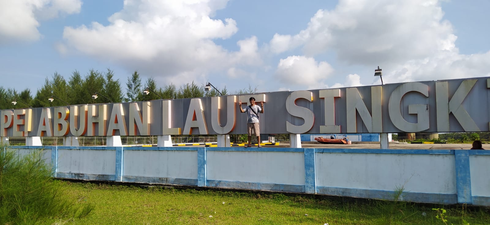 Pelabuhan Laut Singkil