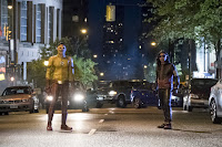 The Flash Season 4 Keiynan Lonsdale and Carlos Valdes Image 1 (27)
