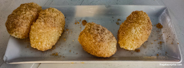 Bolinho de estudante, comida típica da Bahia