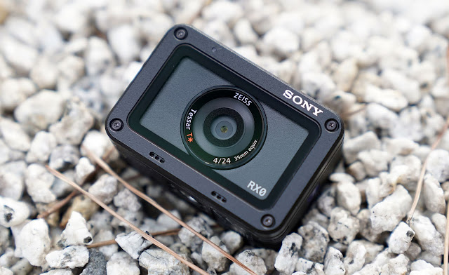 Kamera Sony RX0 II