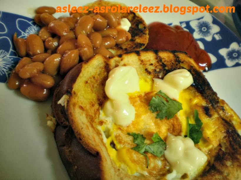 ANNYEONGHASEYO: ROTI TELUR GOYANG WITH BAKED BEANS