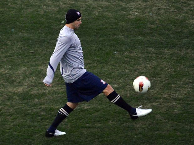 Corinthians fez treino de reconhecimento em La Bombonera para o jogo decisivo desta quarta-feira