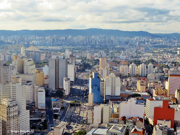 Vista ampla de parte do Centro e do Bairro da Luz - São Paulo