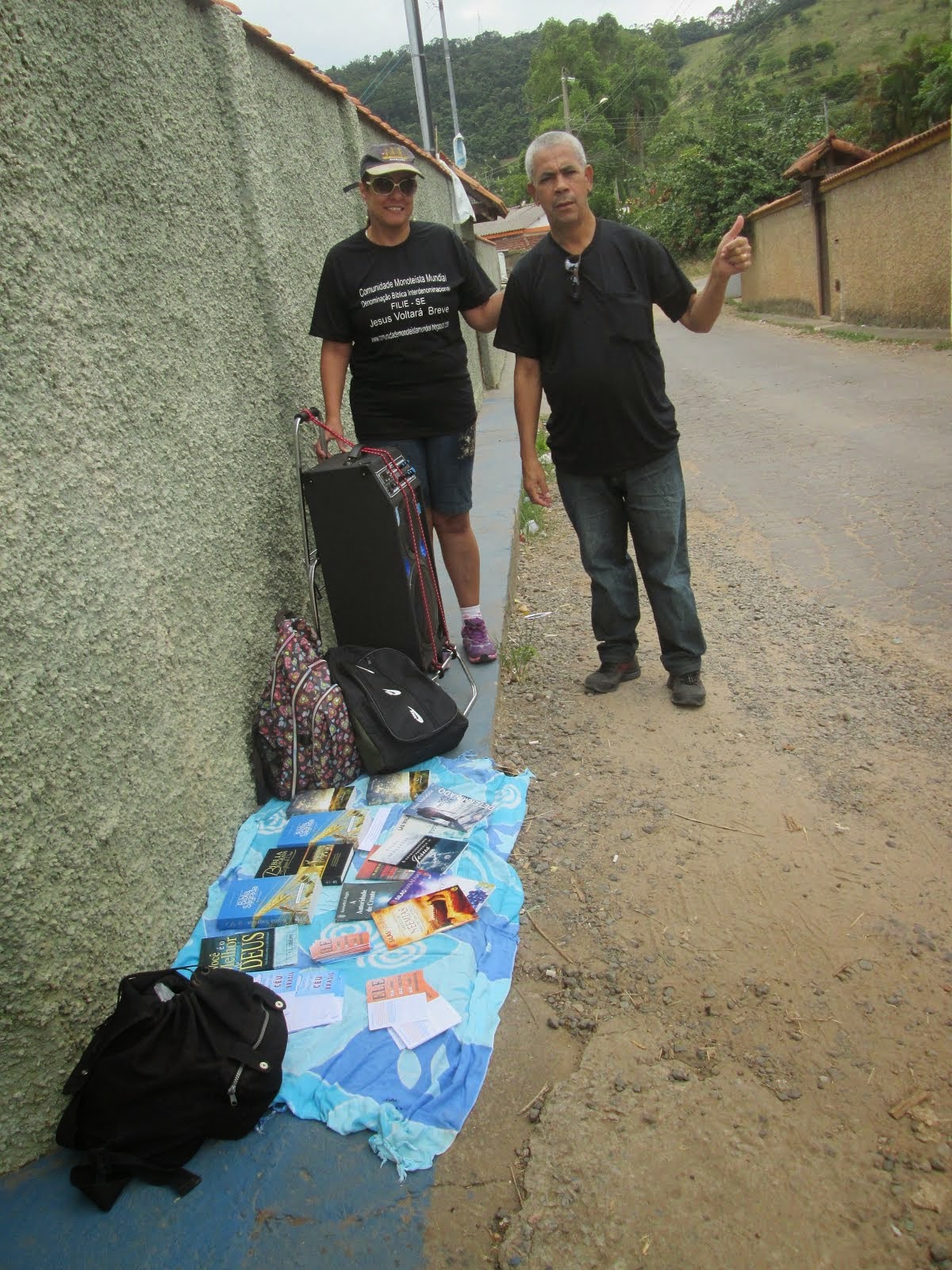 BIBLIAS, LIVROS ... PARA DOAR
