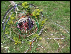 May Pole crown