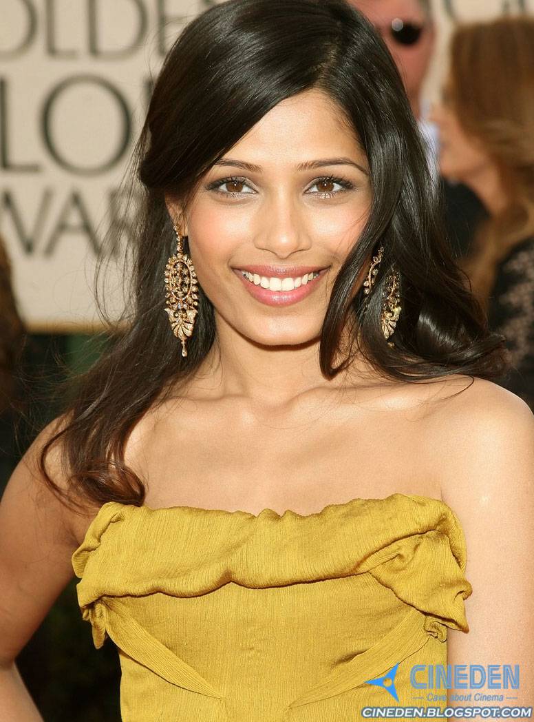 Freida Pinto slams Slumdog Millionaire co-star