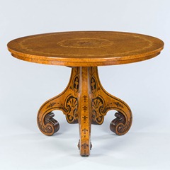 28 janvier ~ mallett_antiques_a_victorian_marquetry_centre_table__f2j0085_12462895764363