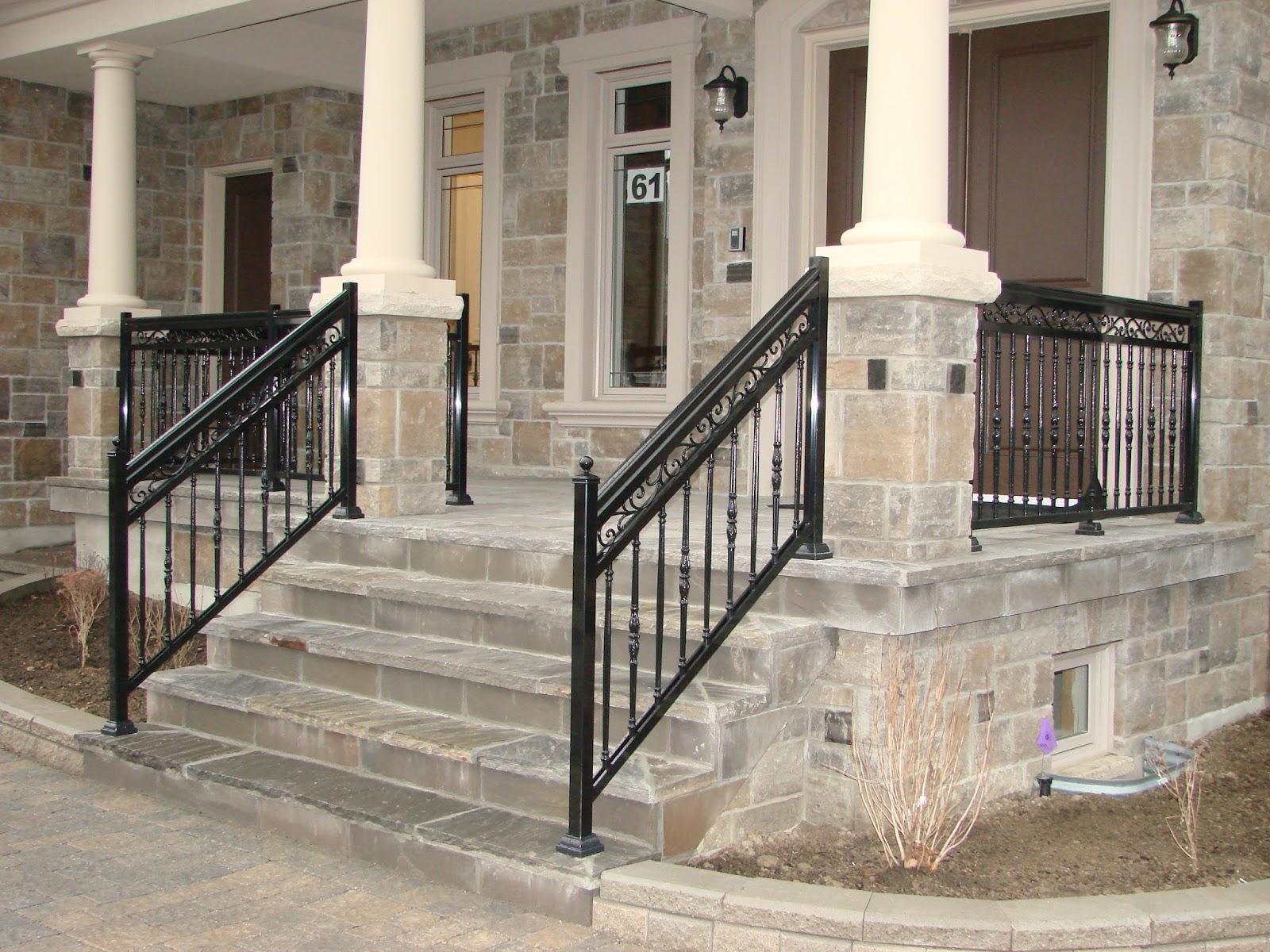 Aluminum Railing: Superior Aluminum