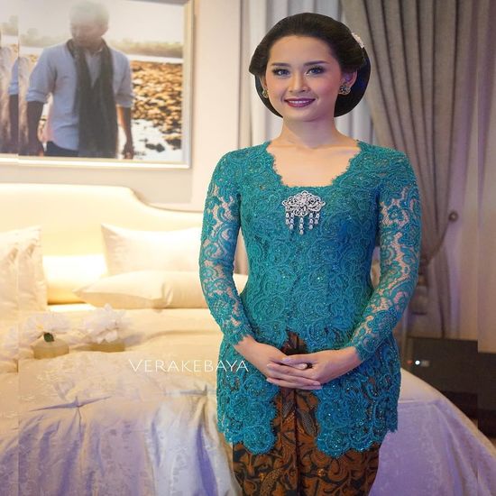 30 Trend Kebaya 2019 Terbaru Ultra Modern Dengan Berbagai 