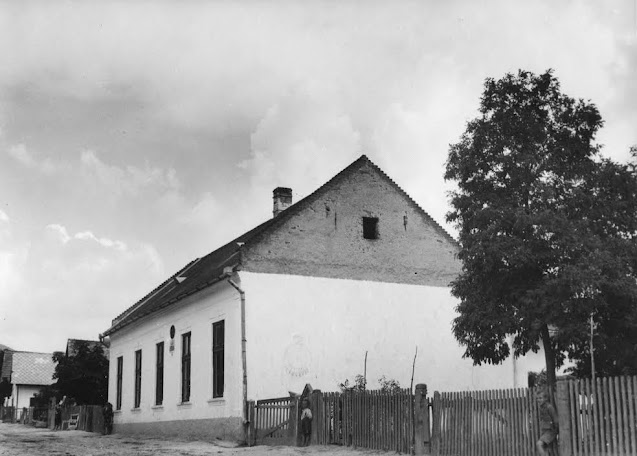 Iskola, 1935