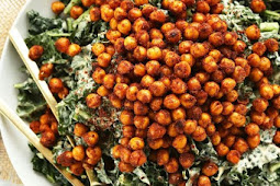   Garlicky Kale Salad with Crispy Chickpeas