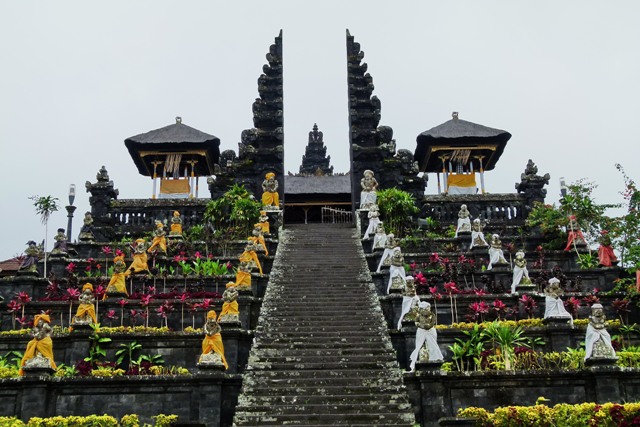 Destinasi Wisata di Bali Pura Besakih