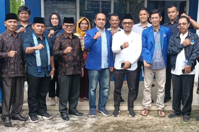  Nova Hendria Mendaftar ke Partai NasDem untuk Tanah Datar