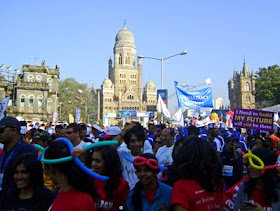 Mumbai marathon crowds