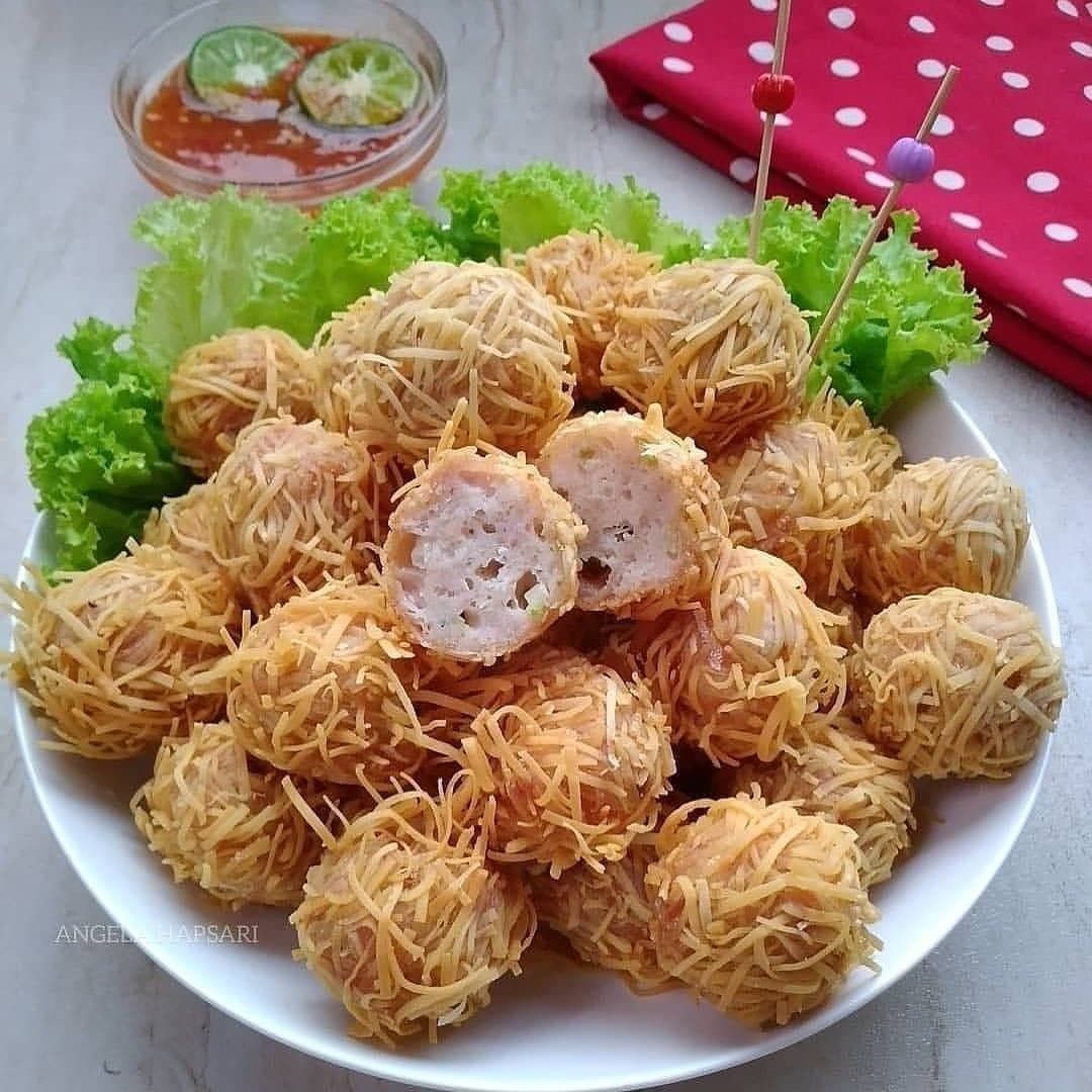 Enaknya Bikin Makanan Cute dan Imut! Yuk Coba Bola Bola Ayam Pangsit yang Menggoda Ini