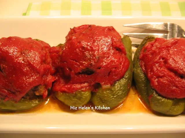 Stuffed Peppers at Miz Helen's Country Cottage