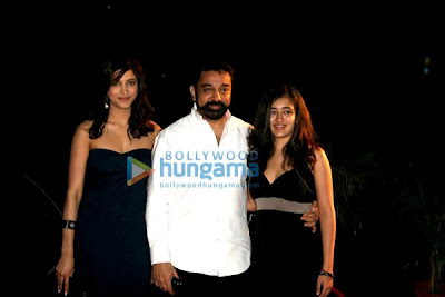 Kamal and Shruti Haasan at Alice in wonderland premiere pics