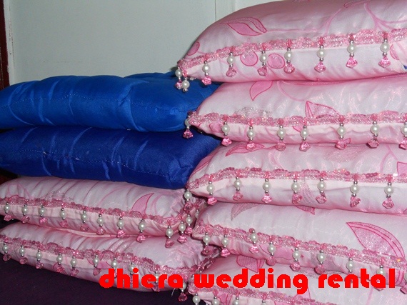 Wedding rental 1: bantal hantaran  diari kahwin dhiera