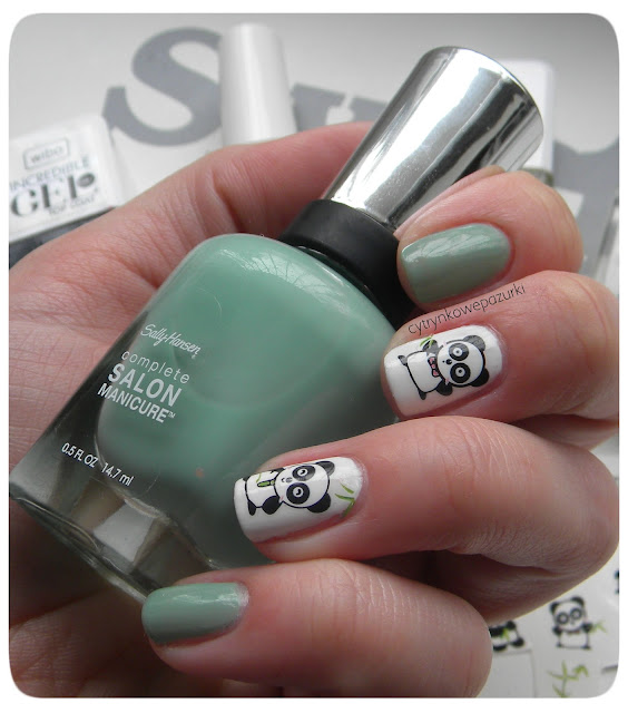 Sally Hansen 672 Jaded i naklejki wodne 