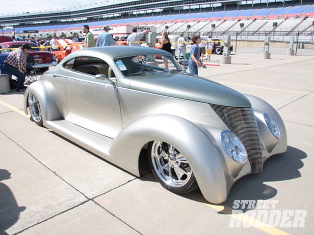 Today's favorite 37 ford coupe Posted by RED at 212 PM