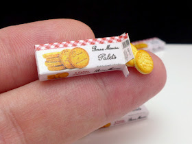 Miniature box of Bonne Maman cookies with fingers for scale Miniature box of Bonne Maman cookies with fingers for scale