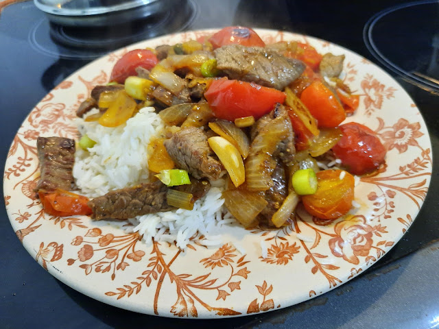 Cantonese Beef and Tomato Stir Fry