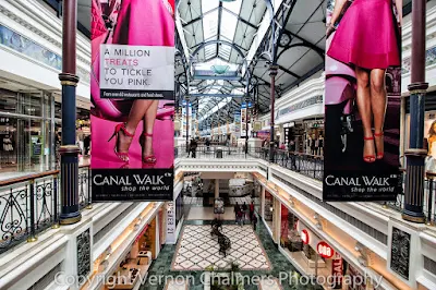 Canon EF-S 10-18mm IS STM Ultra-Wide Zoom Lens - - Canal Walk Century City / Cape Town
