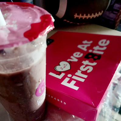 Coolblog - Love At First Bite Coolblog - Love At First Bite