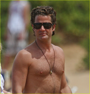 Nate Berkus shirtless in Hawaii 33009 photo