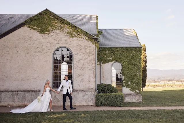 lost in love photography stones of yarra valley wedding