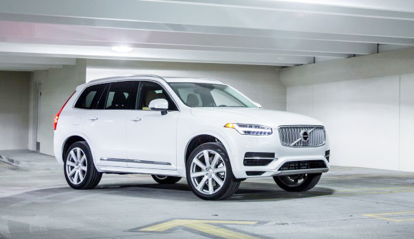 2016 Volvo XC90 T8 Reviews, Specs