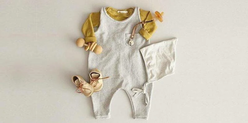 Ini Dia 12 Daftar Perlengkapan Bayi Baru Lahir Yang Harus - Baju bayi baru lahir