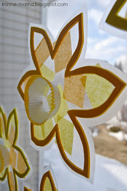 {Guest Post} Toddler-Made Spring Suncatchers by Minne-Mama for Fun at Home with Kids