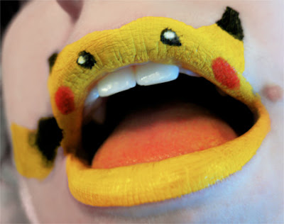 lukisan bibir pikachu